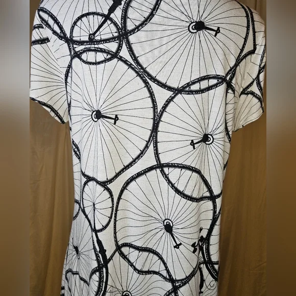 W5 Anthropologie Bicycle White Wheel Print Tunic With Black Bicycle Wheeles - Picture 8 of 9